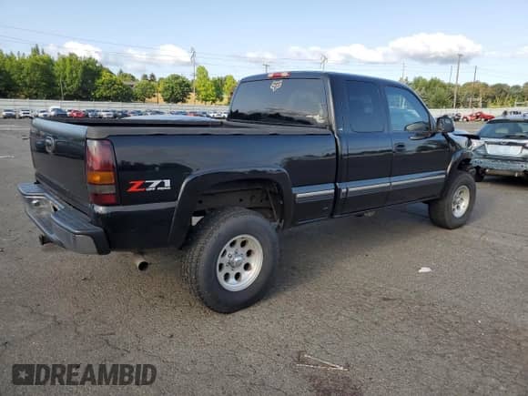 ✅ 2000 Chevrolet Silverado 1500 LT • VIN: 2GCEK19T9Y1375842 • Lot: 64787384. Wystawiony na Copart z przebiegiem 242 729 mil mil. Skorzystaj z bezpłatnego archiwum sprzedaży aukcyjnych z USA i zobacz szczegółowy raport historii pojazdu na DreamBid. Zdjęcie 3.
