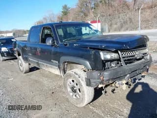 ✅ 2005 Chevrolet Silverado 2500HD LS • VIN: 1GCHK23U65F800202 • Lot: 41501212. Wystawiony na IAAI z przebiegiem 247 454 mil. Bezpłatny archiwum sprzedaży aukcyjnych z USA i szczegółowy raport historii pojazdu na DreamBid. Zdjęcie 1.