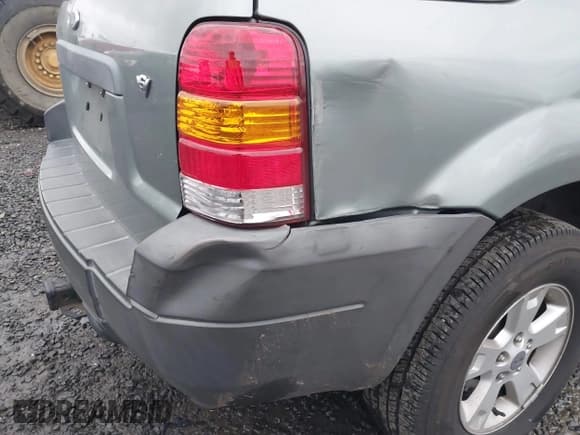 ✅ 2006 Ford Escape XLT • VIN: 1FMYU93176KB66332 • Lot: 43896595. Listed on IAAI with 150,508 mi. Free auction sales archive from the USA and detailed vehicle history report at DreamBid. Image 6.