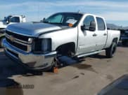 ✅ 2011 Chevrolet Silverado 2500HD LT • VIN: 1GC1KXC84BF117878 • Lot: 43551699. Wystawiony na IAAI z przebiegiem 55 157 mil. Bezpłatny archiwum sprzedaży aukcyjnych z USA i szczegółowy raport historii pojazdu na DreamBid. Zdjęcie 18.