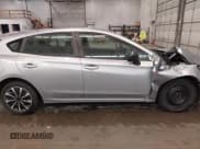 ✅ 2022 Subaru Impreza • VIN: 4S3GTAB64N3709887 • Lot: 42271447. Wystawiony na IAAI z przebiegiem 40 053 mil. Bezpłatny archiwum sprzedaży aukcyjnych z USA i szczegółowy raport historii pojazdu na DreamBid. Zdjęcie 14.