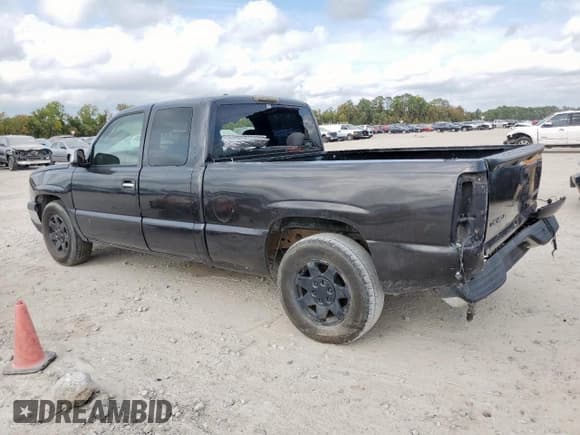 ✅ 2004 Chevrolet Silverado 1500 Work Truck • VIN: 1GCEC19X94Z228762 • Lot: 93012595. Listed on Copart with 232,521 mi. Free auction sales archive from the USA and detailed vehicle history report at DreamBid. Image 2.