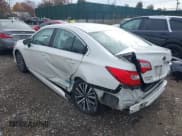 ✅ 2018 Subaru Legacy • VIN: 4S3BNAB69J3020880 • Лот: 43598691. Опубликован ранее на IAAI с пробегом 131 744 миль. Бесплатный доступ к архиву аукционных продаж из США и подробный отчёт об истории автомобиля на DreamBid. Изображение 3.