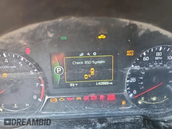 ✅ 2014 Kia Optima SXL Turbo • VIN: 5XXGR4A60EG349776 • Lot: 69845245. Listed on Copart with 142,885 mi. Free auction sales archive from the USA and detailed vehicle history report at DreamBid. Image 9.