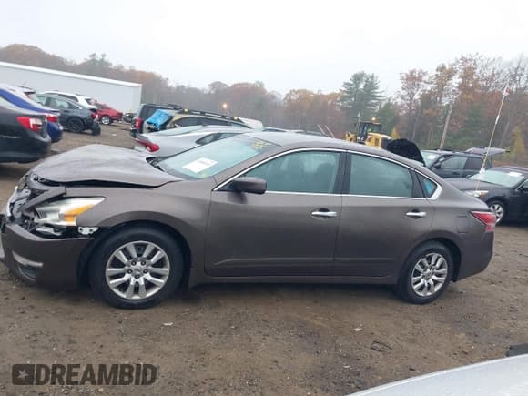 ✅ 2014 Nissan Altima S • VIN: 1N4AL3AP3EC279657 • Лот: 43580193. Опубликован ранее на IAAI с пробегом 184 454 миль. Бесплатный доступ к архиву аукционных продаж из США и подробный отчёт об истории автомобиля на DreamBid. Изображение 14.