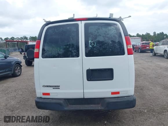 ✅ 2013 Chevrolet Express Cargo • VIN: 1GCWGFCA2D1158787 • Lot: 43349287. Listed on IAAI with 189,483 mi. Free auction sales archive from the USA and detailed vehicle history report at DreamBid. Image 16.