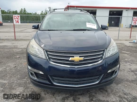 ✅ 2017 Chevrolet Traverse LT • VIN: 1GNKRGKD5HJ162145 • Lot: 43252658. Wystawiony na IAAI z przebiegiem 99 411 mil. Bezpłatny archiwum sprzedaży aukcyjnych z USA i szczegółowy raport historii pojazdu na DreamBid. Zdjęcie 12.