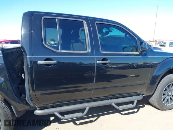 ✅ 2017 Nissan Frontier SV • VIN: 1N6AD0EV7HN715656 • Lot: 43472468. Wystawiony na IAAI z przebiegiem 142 490 mil. Bezpłatny archiwum sprzedaży aukcyjnych z USA i szczegółowy raport historii pojazdu na DreamBid. Zdjęcie 13.