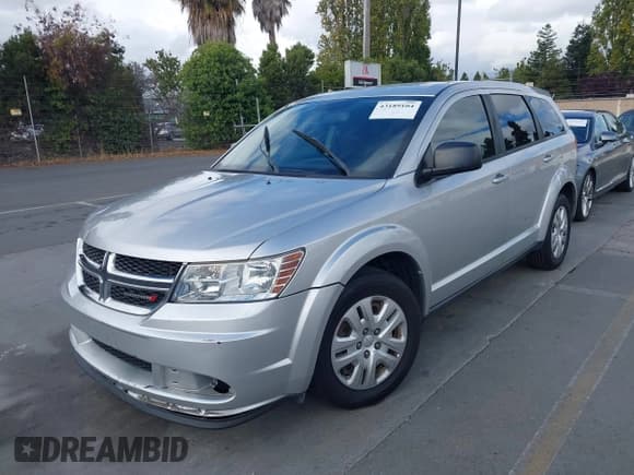 ✅ 2014 Dodge Journey SE • VIN: 3C4PDCAB8ET173778 • Lot: 43189104. Listed on IAAI with 160,180 mi. Free auction sales archive from the USA and detailed vehicle history report at DreamBid. Image 2.