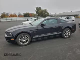 ✅ 2014 Ford Mustang V6 • VIN: 1ZVBP8AM9E5285275 • Лот: 96456015. Опубликован ранее на Copart с пробегом 218 117 миль. Бесплатный доступ к архиву аукционных продаж из США и подробный отчёт об истории автомобиля на DreamBid. Изображение 1.