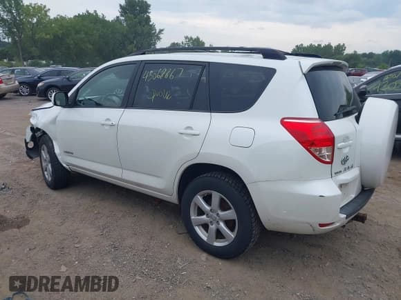 ✅ 2007 Toyota RAV4 Limited • VIN: JTMBK31V275018642 • Lot: 43068867. Listed on IAAI with 175,570 mi. Free auction sales archive from the USA and detailed vehicle history report at DreamBid. Image 3.