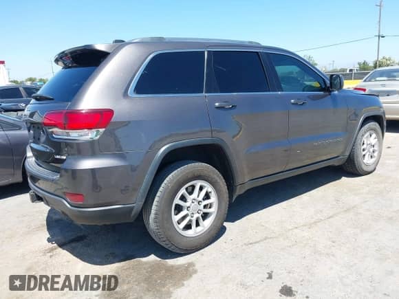 2020 Jeep Grand Cherokee Altitude z VIN 1C4RJEAG8LC373481, wystawiony jako IAAI lot #42495686 z przebiegiem 73 716 mil mil oraz . Historia ofert i sprzedaży dostępna na DreamBid. Obrazek 4.
