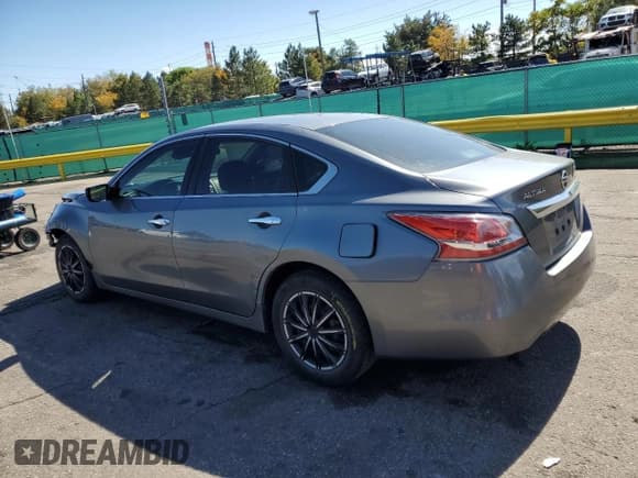 ✅ 2015 Nissan Altima 2.5 • VIN: 1N4AL3AP5FN397635 • Lot: 84062655. Wystawiony na Copart z przebiegiem 144 973 mil. Bezpłatny archiwum sprzedaży aukcyjnych z USA i szczegółowy raport historii pojazdu na DreamBid. Zdjęcie 2.