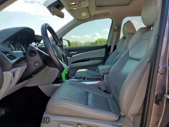 ✅ 2018 Acura MDX • VIN: 5J8YD3H34JL010619 • Лот: 81539625. Опубликован ранее на Copart с пробегом 101 819 миль. Бесплатный доступ к архиву аукционных продаж из США и подробный отчёт об истории автомобиля на DreamBid. Изображение 7.