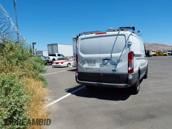 ✅ 2018 Ford Transit • VIN: 1FTYR1YGXJKA37398 • Лот: 42073096. Опубликован ранее на IAAI с пробегом 82 140 миль. Бесплатный доступ к архиву аукционных продаж из США и подробный отчёт об истории автомобиля на DreamBid. Изображение 16.