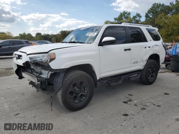 ✅ 2017 Toyota 4Runner SR5 • VIN: JTEBU5JRXH5414680 • Lot: 80647155. Listed on Copart with 103,532 mi. Free auction sales archive from the USA and detailed vehicle history report at DreamBid. Image 1.
