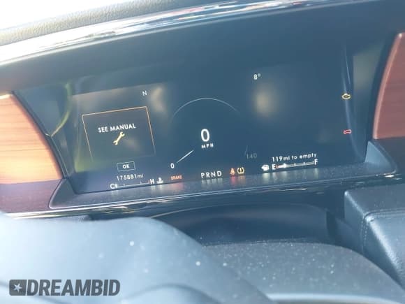 ✅ 2018 Lincoln Navigator Select • VIN: 5LMJJ3JT7JEL08789 • Lot: 41087888. Wystawiony na IAAI z przebiegiem 175 881 mil. Bezpłatny archiwum sprzedaży aukcyjnych z USA i szczegółowy raport historii pojazdu na DreamBid. Zdjęcie 7.