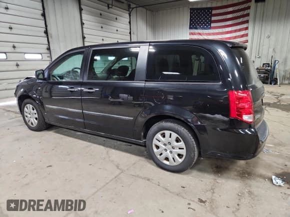 ✅ 2014 Dodge Grand Caravan SE • VIN: 2C4RDGBG1ER419261 • Lot: 92303605. Wystawiony na Copart z przebiegiem 77 779 mil. Bezpłatny archiwum sprzedaży aukcyjnych z USA i szczegółowy raport historii pojazdu na DreamBid. Zdjęcie 2.