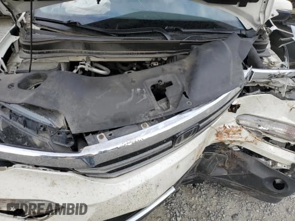 ✅ 2018 Honda Pilot Touring • VIN: 5FNYF6H91JB018033 • Lot: 70367585. Listed on Copart with Not provided. Free auction sales archive from the USA and detailed vehicle history report at DreamBid. Image 12.