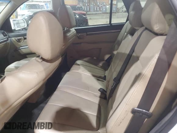 ✅ 2011 Hyundai Santa Fe Limited • VIN: 5XYZK4AG7BG006217 • Lot: 84420274. Listed on Copart with 188,676 mi. Free auction sales archive from the USA and detailed vehicle history report at DreamBid. Image 10.