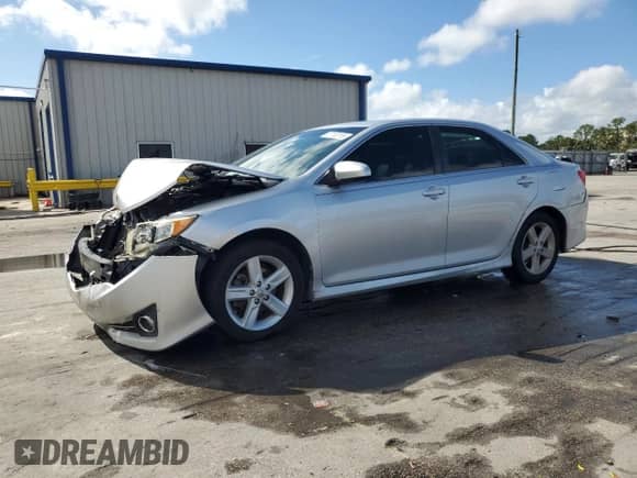 2012 Toyota Camry SE с VIN 4T1BF1FK9CU032427, выставлен на аукционе Copart как лот 87130155 с пробегом 309 212 миль миль и Списание • Salvage title. История ставок и продаж доступна на DreamBid. Изображение 1.