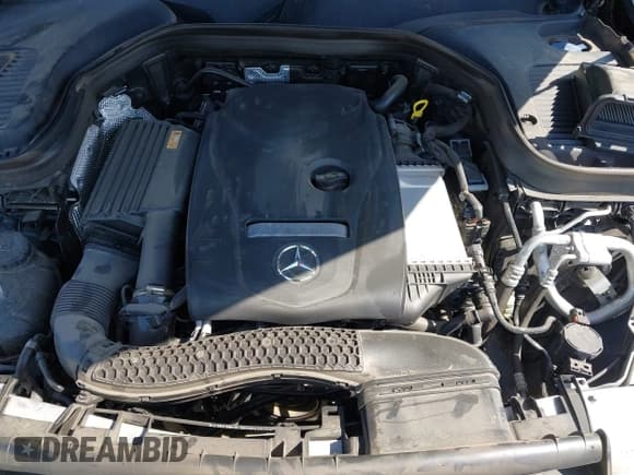 ✅ 2017 Mercedes-Benz GLC 300 • VIN: WDC0G4JB2HF249924 • Lot: 42256324. Wystawiony na IAAI z przebiegiem 94 078 mil. Bezpłatny archiwum sprzedaży aukcyjnych z USA i szczegółowy raport historii pojazdu na DreamBid. Zdjęcie 10.