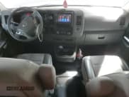 ✅ 2019 Nissan NV 3500 HD SV • VIN: 5BZBF0AA3KN853139 • Lot: 45419355. Wystawiony na Copart z przebiegiem 28 173 mil. Bezpłatny archiwum sprzedaży aukcyjnych z USA i szczegółowy raport historii pojazdu na DreamBid. Zdjęcie 8.