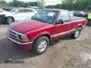 1996 Chevrolet S-10 LS с VIN 1GCDT14X8TK136181, выставлен на аукционе IAAI как лот 42342631 с пробегом 130 254 миль миль и . История ставок и продаж доступна на DreamBid. Изображение 18.