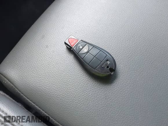 2013 Ram 1500 Express z VIN 3C6JR6AT0DG507821, wystawiony jako IAAI lot #42708345 z przebiegiem 183 346 mil mil oraz . Historia ofert i sprzedaży dostępna na DreamBid. Obrazek 11.