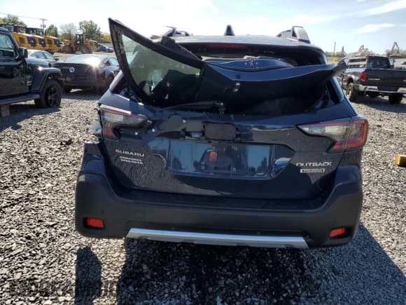 ✅ 2024 Subaru Outback Touring • VIN: 4S4BTAPC0R3200857 • Лот: 80124205. Опубликован ранее на Copart с пробегом Не указан. Бесплатный доступ к архиву аукционных продаж из США и подробный отчёт об истории автомобиля на DreamBid. Изображение 6.