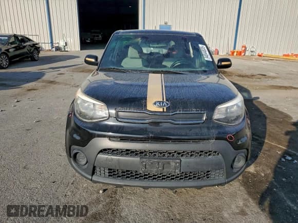 ✅ 2018 Kia Soul • VIN: KNDJN2A20J7505594 • Lot: 94044835. Wystawiony na Copart z przebiegiem 109 925 mil. Bezpłatny archiwum sprzedaży aukcyjnych z USA i szczegółowy raport historii pojazdu na DreamBid. Zdjęcie 5.