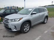 ✅ 2017 Toyota Highlander Limited • VIN: 5TDDZRFHXHS393913 • Lot: 43388149. Listed on IAAI with 149,357 mi. Free auction sales archive from the USA and detailed vehicle history report at DreamBid. Image 2.
