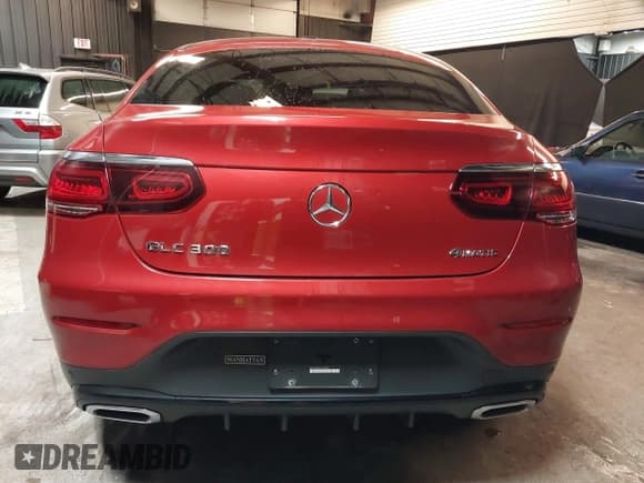 ✅ 2020 Mercedes-Benz GLC 300 • VIN: WDC0J8EB5LF673593 • Lot: 41183053. Listed on IAAI with 49,867 mi. Free auction sales archive from the USA and detailed vehicle history report at DreamBid. Image 16.