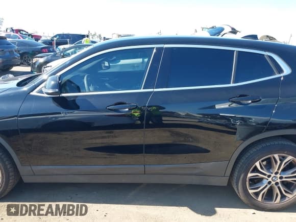 ✅ 2018 BMW X2 sDrive28i • VIN: WBXYJ3C3XJEJ82546 • Lot: 43635090. Wystawiony na IAAI z przebiegiem 54 486 mil. Bezpłatny archiwum sprzedaży aukcyjnych z USA i szczegółowy raport historii pojazdu na DreamBid. Zdjęcie 14.