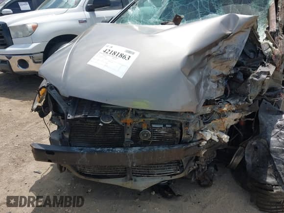 ✅ 1998 Toyota Sienna LE • VIN: 4T3ZF13C1WU025575 • Lot: 42181863. Wystawiony na IAAI z przebiegiem Nie podano. Bezpłatny archiwum sprzedaży aukcyjnych z USA i szczegółowy raport historii pojazdu na DreamBid. Zdjęcie 10.