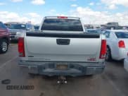 ✅ 2011 GMC Sierra 1500 SLE • VIN: 3GTP1VE01BG177608 • Lot: 43384343. Wystawiony na IAAI z przebiegiem 306 861 mil. Bezpłatny archiwum sprzedaży aukcyjnych z USA i szczegółowy raport historii pojazdu na DreamBid. Zdjęcie 16.
