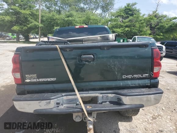 ✅ 2005 Chevrolet Silverado 1500 Z71 • VIN: 1GCEK19ZX5Z252686 • Лот: 65527694. Опубликован ранее на Copart с пробегом Не указан. Бесплатный доступ к архиву аукционных продаж из США и подробный отчёт об истории автомобиля на DreamBid. Изображение 6.