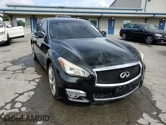 ✅ 2015 Infiniti Q70 • VIN: JN1BY1AR2FM561664 • Lot: 56553975. Listed on Copart with 199,917 mi. Free auction sales archive from the USA and detailed vehicle history report at DreamBid. Image 13.