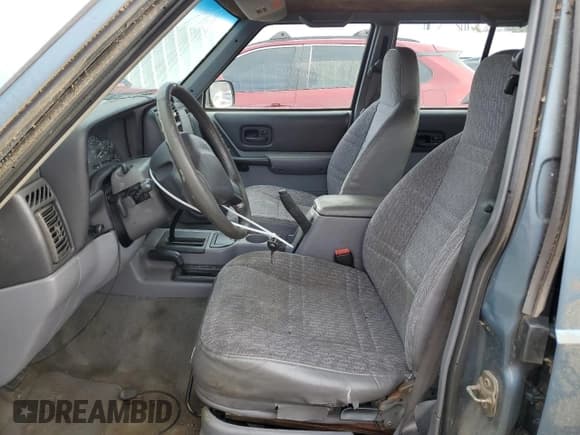 ✅ 1998 Jeep Cherokee Sport • VIN: 1J4FJ68S9WL241184 • Lot: 87360684. Listed on Copart with 257,954 mi. Free auction sales archive from the USA and detailed vehicle history report at DreamBid. Image 7.
