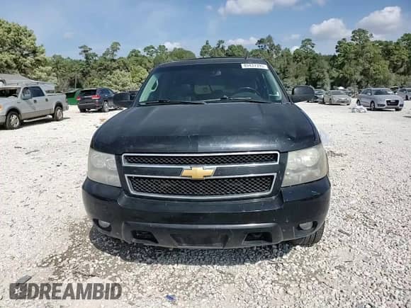 2013 Chevrolet Suburban LT с VIN 1GNSKJE79DR169165, выставлен на аукционе Copart как лот 89437395 с пробегом 314 051 миль миль и Списание • Salvage title. История ставок и продаж доступна на DreamBid. Изображение 14.