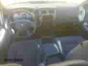 ✅ 2007 Dodge Dakota SLT • VIN: 1D7HE42K37S270225 • Лот: 80481754. Размещён на Copart с пробегом 125 907 миль миль. Получите бесплатный доступ к архиву аукционных продаж из США и посмотрите подробный отчёт об истории автомобиля на DreamBid. Изображение 8.