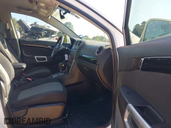 ✅ 2013 Chevrolet Captiva Sport LT • VIN: 3GNAL3EK2DS551351 • Lot: 42319927. Wystawiony na IAAI z przebiegiem 155 800 mil. Bezpłatny archiwum sprzedaży aukcyjnych z USA i szczegółowy raport historii pojazdu na DreamBid. Zdjęcie 5.