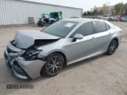 ✅ 2024 Toyota Camry SE • VIN: 4T1G11AK4RU191280 • Lot: 43340794. Listed on IAAI with 52,220 mi. Free auction sales archive from the USA and detailed vehicle history report at DreamBid. Image 2.