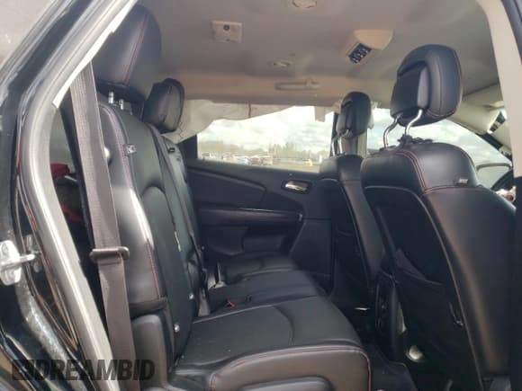 ✅ 2018 Dodge Journey GT • VIN: 3C4PDDEG4JT514776 • Lot: 70711705. Wystawiony na Copart z przebiegiem Nie podano. Bezpłatny archiwum sprzedaży aukcyjnych z USA i szczegółowy raport historii pojazdu na DreamBid. Zdjęcie 10.