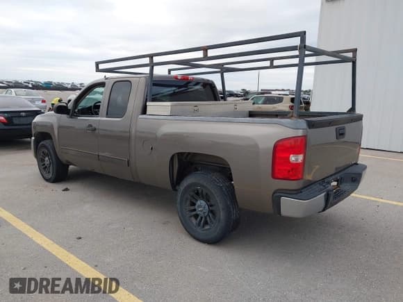 ✅ 2013 Chevrolet Silverado 1500 LT • VIN: 1GCRCSEA2DZ227185 • Lot: 43812093. Listed on IAAI with 136,568 mi. Free auction sales archive from the USA and detailed vehicle history report at DreamBid. Image 3.
