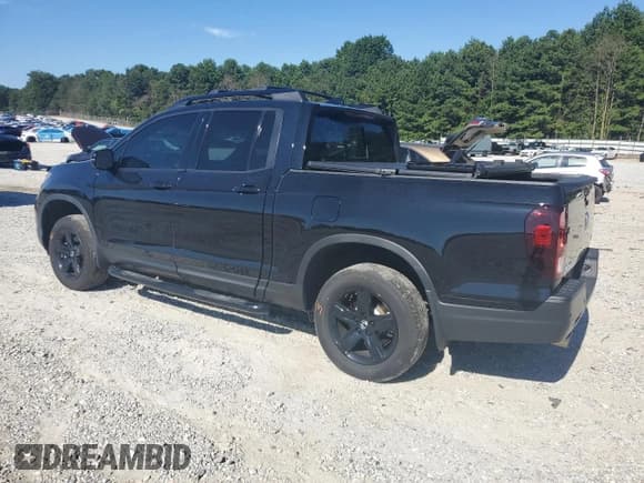 ✅ 2022 Honda Ridgeline Black Edition • VIN: 5FPYK3F82NB000240 • Лот: 64379455. Опубликован ранее на Copart с пробегом 124 404 миль. Бесплатный доступ к архиву аукционных продаж из США и подробный отчёт об истории автомобиля на DreamBid. Изображение 2.