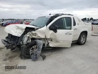 ✅ 2013 Chevrolet Avalanche LTZ • VIN: 3GNTKGE79DG229467 • Lot: 71283255. Wystawiony na Copart z przebiegiem 207 987 mil. Bezpłatny archiwum sprzedaży aukcyjnych z USA i szczegółowy raport historii pojazdu na DreamBid. Zdjęcie 1.