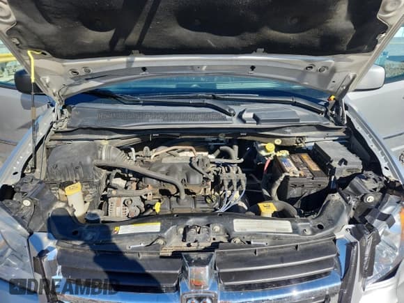 ✅ 2010 Dodge Grand Caravan SXT • VIN: 2D4RN5D11AR482917 • Лот: 89740315. Опубликован ранее на Copart с пробегом 249 343 миль. Бесплатный доступ к архиву аукционных продаж из США и подробный отчёт об истории автомобиля на DreamBid. Изображение 12.