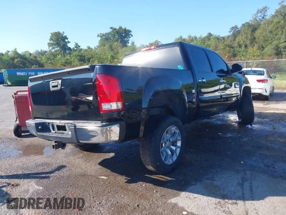 ✅ 2011 GMC Sierra 1500 SLE • VIN: 3GTP1VE07BG391499 • Лот: 43524534. Опубликован ранее на IAAI с пробегом 160 998 миль. Бесплатный доступ к архиву аукционных продаж из США и подробный отчёт об истории автомобиля на DreamBid. Изображение 4.