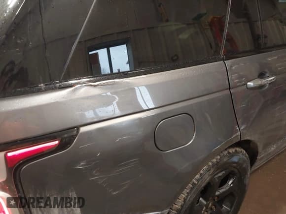 ✅ 2019 Land Rover Range Rover • VIN: SALGS5REXKA538389 • Lot: 41709427. Wystawiony na IAAI z przebiegiem 66 016 mil. Bezpłatny archiwum sprzedaży aukcyjnych z USA i szczegółowy raport historii pojazdu na DreamBid. Zdjęcie 6.